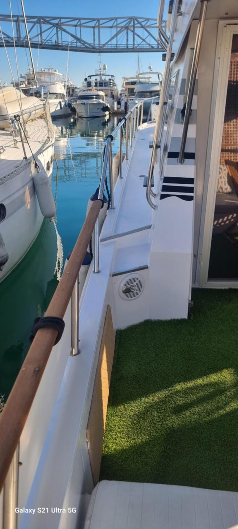 Beautiful And Comfy Boat In Barcelona With Boat Tour Option Hotel Eksteriør billede