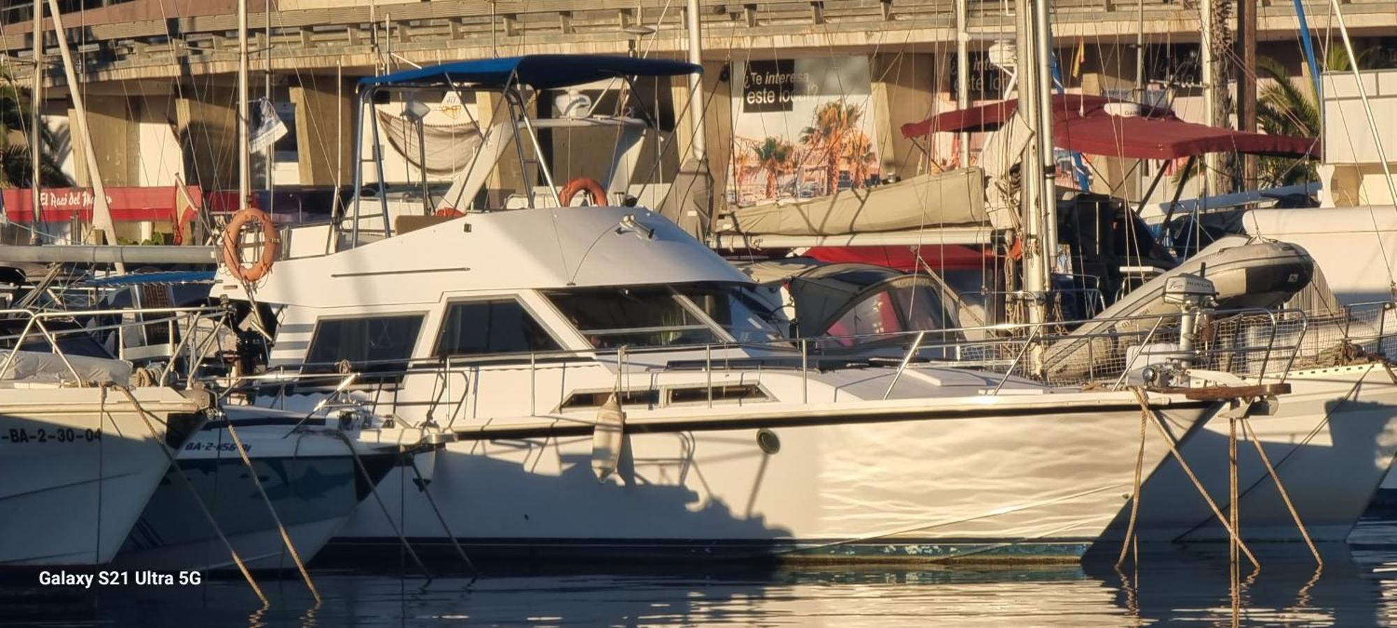 Beautiful And Comfy Boat In Barcelona With Boat Tour Option Hotel Eksteriør billede